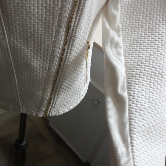 Calvin Klein cream faux leather jacket - Picture 2 of 7